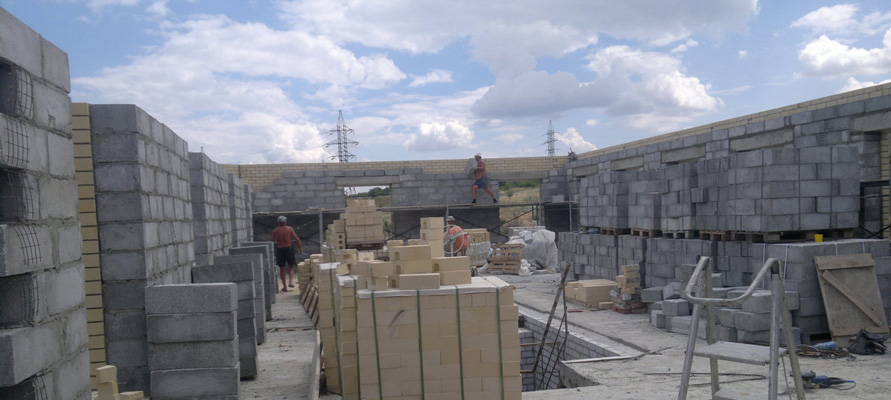 Купить строительные блоки в Лангепасе